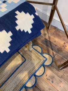 พรมปอกระเจาสีน้ำเงินธรรมชาติทำด้วยมือดีไซน์ทนทานพรมและชุดสำหรับตกแต่งบ้าน - Product Image 3