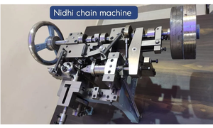 Machine automatique à haute efficacité pour la fabrication de chaînes d'ancre pour l'industrie maritime et les chaînes d'amarrage offshore - Product Image 1