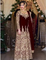 Dernière collection de costumes Salwar Kameez de style pakistanais en velours brodé avec des travaux de miroir réels
