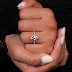 Anillo de Compromiso Clásico Vintage con Diamante Cultivado en Laboratorio, Corte Marquesa, 1.50 Quilates, Oro Amarillo, para Bodas y Eventos - Product Image 3
