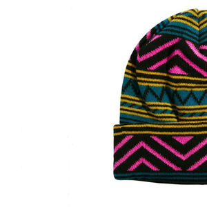 Gorro de invierno personalizado al por mayor para hombre, gorro de punto con diamantes de imitación con logotipo personalizado e impresión - Product Image 6