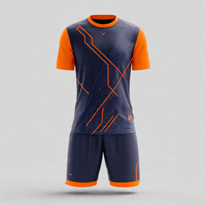 ชุดยูนิฟอร์มฟุตบอลสำหรับฝึกซ้อมฟุตบอลผ้าโพลีเอสเตอร์100% เสื้อฟุตบอลกางเกงขาสั้นพิมพ์ลายตามสั่ง - Product Image 2