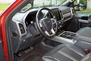 Ford F-450 Super Duty Platinum 4x4 2022, Gasolina, Bajo Kilometraje - Product Image 3