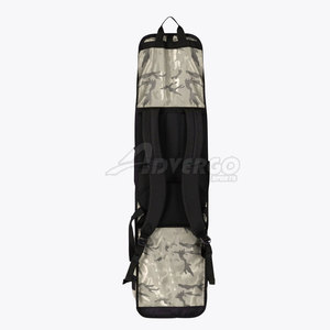 Sac à dos robuste pour équipement de hockey sur gazon avec porte-crosse et grand espace de rangement pour les entraînements et les compétitions. - Product Image 2