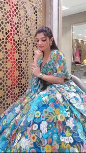 Vêtements pour femmes indiennes et pakistanaises, les plus vendus, imprimés numériques, broderie Peti, sequins, travail Cancan, toile Patta, Lehenga Choli en dentelle - Product Image 4