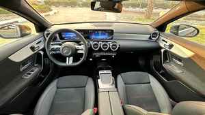 NUEVO MERCEDES-BENZ Clase A A200 AMG 2026, 0KM, 5 Plazas, 199HP, 4 Cilindros, Transmisión Automática - Product Image 2