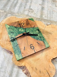 Handcrafted Epoxy Resin Quartz Needle Display <b>Modern</b> Decorative <b>Wall</b> <b>Clock</b> for Interior Decoration - Product Image 3