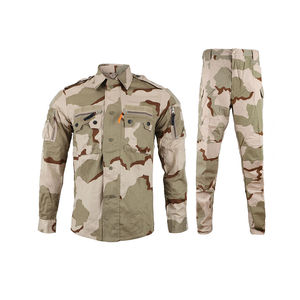 Ensemble de vêtements de chasse en plein air à imprimé camouflage désertique trois couleurs, imperméable, pour hommes, vêtements tactiques - Product Image 6