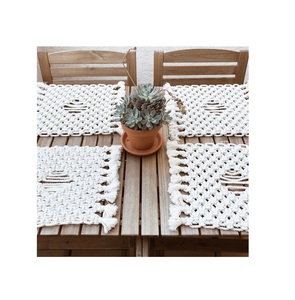 ที่รองแก้วแฮนด์เมดดีไซน์ไม่ซ้ําใครสีขาว Macrame Tablemats Placemats ในราคาส่วนลดงบประมาณต่ํามาก - Product Image 4