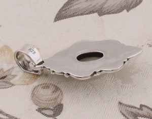 Pendentif en Pierre de Lune Arc-en-ciel Fait Main en Argent Sterling – Bijou Élégant et Unique pour Femmes et Enfants, Idéal comme Cadeau en Pierre Précieuse - Product Image 2