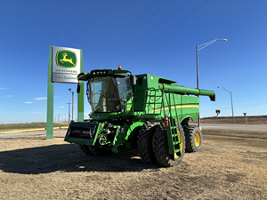 Maquinaria Agrícola Asequible, Cosechadora John Deere S680 en Venta - Product Image 6