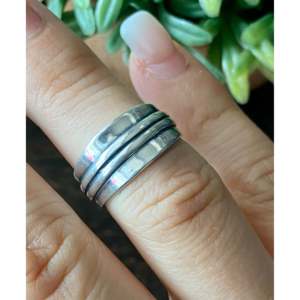 Bague en argent sterling faite à la main par des Navajo, bijou culturel de collection, taille 6 - Product Image 2