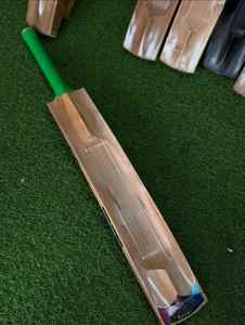 Bâton de cricket personnalisable, léger, en bois, style classique vintage, logo pour l'entraînement en plein air, jardin, fête, sports anglais - Product Image 3