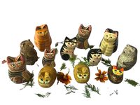 Fabriqué à la main 8 cm chat de Pâques Unique Artisan Decor Kashmiri Paper Mache pour les célébrations festives