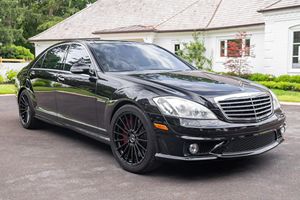 Mercedes-Benz S63 AMG 2008 Usado en Excelentes Condiciones, Sin Reserva, Motor V8 de 6.2 Litros, Equipado, de Propietario del Sur, Sin Modificaciones - Product Image 3