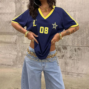 เสื้อยืดพิมพ์ลายดิจิตอลคอวีแขนสั้นของผู้หญิง, เสื้อยืดลำลองแนวฮิปฮอปทรงหลวมเทรนด์แฟชั่นย้อนยุคฤดูร้อน - Product Image 1