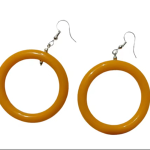 Resin art yellow shape round design simple design earring set ladies handmade jewelry - Product Image 1