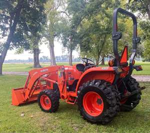Tractor de Ruedas Mini 20-45 de 140HP de Segunda Mano para Agricultura, Maquinaria Agrícola con Motor y Componentes de Transmisión - Product Image 3