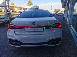 <span class=keywords><strong>BMW</strong></span> Serie 740Li M Sport Usata in Ottime Condizioni, Veicolo Pre-Owned, Turbo, Automatico, Guida a Sinistra, Interni in Pelle, Pneumatici R21, Berlina - Product Image 4