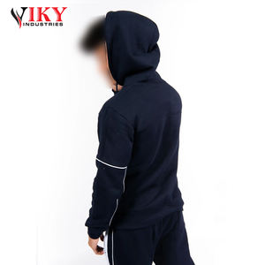 ชุดเสื้อฮู้ดแขนสั้นสำหรับผู้ชายชุดเสื้อฮู้ดแขนยาวลายแถบสีขาวสำหรับผู้ชายพิมพ์โลโก้ตามสั่งโดย viky Industries - Product Image 5