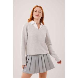 Blusa de Punto Gris Informal al por Mayor con Detalle de Cuello Camisero - Product Image 3