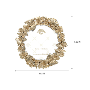 Marco de Fotos Redondo de Aleación de Zinc Dorado con Baño 3D, Diseño de Mariposa y Flores Pequeñas, Marco Metálico de 4" x 4" - Product Image 4