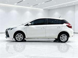 Toyota <span class=keywords><strong>Yaris</strong></span> L 1.5L Gasolina Hatchback LHD 2019 Usado Euro VI 25001-50000 Millas 100-150 CV 100-200 Nm Automático Asientos de Cuero - Product Image 6