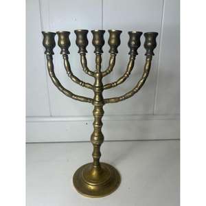 Menorá de 7 Brazos Artesanal, Candelabro de Lujo Decorativo de Latón para Mesa, Portavelas para Decoración de Navidad, Bodas y Hanukkah - Product Image 5