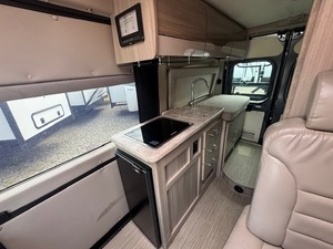Remolque de Campamento Usado T-h-o-r M-o-t-o-r Coach Scope 18A 2023 en Venta - Product Image 3