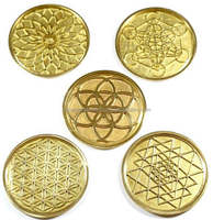 Dessous de verre à thé en laiton en métal de luxe élégant Design unique de fleurs au laser pour les décors de table à la maison Tapis durables pour bars cafés
