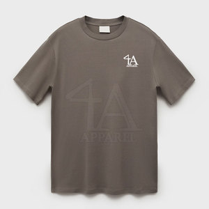 Camiseta cómoda y suave de tela 100% algodón para hombre con acabado limpio y estilo informal, ideal para usar el fin de semana o el uso diario - Product Image 1