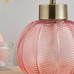 Lámpara de mesa moderna de tamaño personalizado con base de vidrio y cuentas de metal para decoraciones navideñas y bodas - Product Image 4