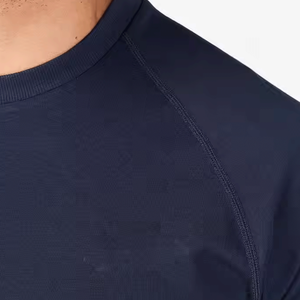 Wholesale Athletic Muscle Fit Men's Cotton Spandex T-<b>Shirt</b> Raglan Sleeve with Split Hem Ribbed Collar <b>Moisture</b> <b>Wicking</b> Design - Product Image 2