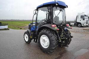 Tractor Agrícola M504C 2018 de 50 HP 4WD con Transmisión por Engranajes, Bomba y Caja de Cambios, Alta Productividad, EN VENTA - Product Image 5
