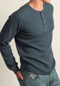 T-shirt pour homme à manches longues boutonné en coton 100% anti-froissement pour l'automne - Haute qualité, commandes en gros personnalisables - Product Image 6