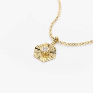 Bisel hecho a mano conjunto hexágono forma diamante solitario piedra colgante collar delicado joyería personalizada para mujeres - Product Image 5