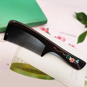 Peine de Cuerno Natural Orgánico Pulido, Hecho a Mano, Tradicional, para Desenredar Cabello Largo y Grueso - Product Image 3