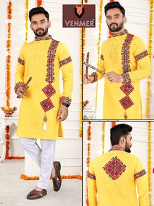 Kurta Pajama Spécial Navratri par l'Exportateur en Gros Fabzone - Product Image 5