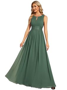 Elegante Vestido de Noche Largo de Gasa sin Mangas con Corte en A, Cintura Imperio Fruncida y Color Verde Sólido - Product Image 1