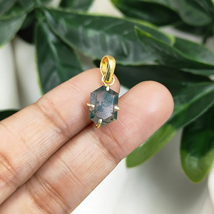 Moss Agate Birthstone Hexágono Piedra preciosa Colgante Prong Setting Semi Precious Pendant para mujeres al por mayor - Product Image 6