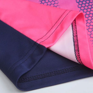 Conjunto de Camiseta y Pantalones Cortos de Fútbol Sublimados de Talla Grande con Logotipo Personalizado, 100% Poliéster, de Alta Calidad y Secado Rápido - Product Image 4