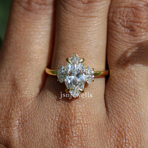 Anillo de compromiso de diamante de corte Marquesa cultivado en laboratorio, certificado IGI de platino, lujoso anillo de regalo con ajuste de 3 piedras para mujer - Product Image 5