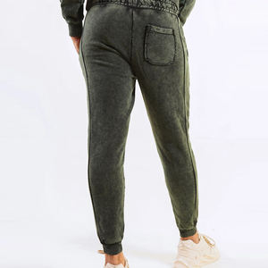 Pantalon de survêtement pour hommes en éponge délavée avec logo personnalisé Pantalon délavé à l'acide - Product Image 3