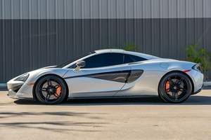 McLaren 570S Spider 2018 d'occasion, V8 biturbo, pack luxe, provenance sud, non modifié - Product Image 3