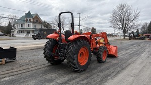 Tractor de Ruedas M5660SUHD 4x4 4WD de 65HP con Cargador Frontal y Cucharón de Acoplamiento Rápido para Uso Agrícola - Product Image 3