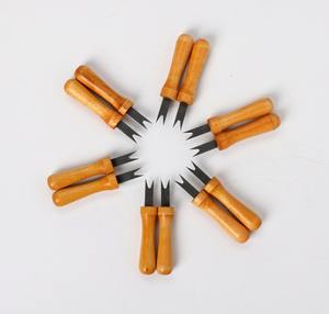 Juego de palillos para maíz con mango de madera premium, puntas de acero inoxidable resistentes, agarre cómodo, mango resistente al calor, reutilizable. - Product Image 2