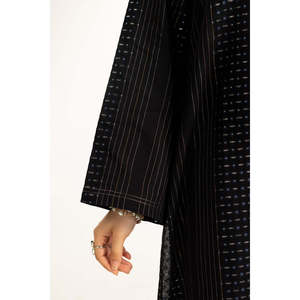 ชุดสูทผ้าซาตินสีดำปักลายแจ็คการ์ดสำหรับผู้หญิง พร้อมตกแต่งกระดุม - Product Image 5