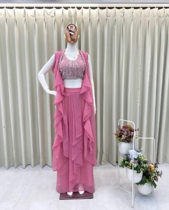 Ensemble Kurta et pantalon moderne et tendance en Chinon, entièrement cousu, imprimé devant et derrière, taille unique, avec dupatta à séchage rapide pour les occasions festives - Product Image 1