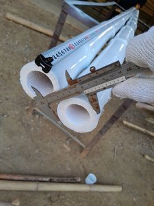 Poteaux en bambou vietnamien naturel d'exportation en gros pour le jardinage et la décoration Clôture de canne en bambou entier - Product Image 2