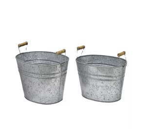 Derniers petits pots et jardinières galvanisés Ensemble de trois nouveaux pots de plantes en métal de conception nouvelle pour la décoration de jardin nouveau pot de fleurs en métal - Product Image 3